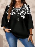 Camicia casual donna taglie forti con stampa floreale in bianco e nero su sfondo nero, collo rotondo, maniche 3/4