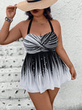 Set da 2 pezzi per taglie forti, top crop con stampa grafica e pantaloncini in tinta unita vita alta con laccetto laterale, canottiera con spalline e intreccio sulla schiena, smagrente, casual tankini