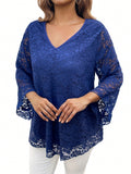 Camicia da donna  collo a V morbido con maniche corte, in pizzo e fantasia floreale, blu