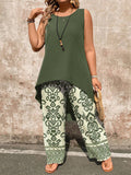 Set da 2 pezzi con taglie comode: top smanicato con stampa paisley e pantaloni a zampa larga