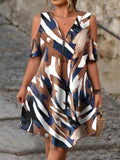 Abito casual estivo a maniche corte e spalle scoperte con stampa all-over da donna taglie forti