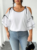 Camicia leggera con maniche a palloncino, spalle scoperte, decorazione fiocco e bordi a contrasto in chiffon a più strati