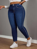 Jeans blu stile cowgirl con vita elastica e dettagli con borchie laterali, per donne taglia curvy, autunno