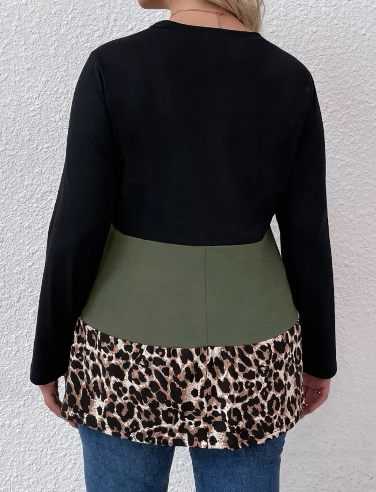 Taglie Forti Maglietta con stampa leopardo color block