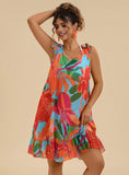 Vestito copricostume casual verde con stampa di piante tropicali, taglio ampio con spalle annodate, adatto per la stagione estiva, per donne di taglia più grande