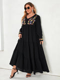 Abito maxi con ricamo floreale con volant