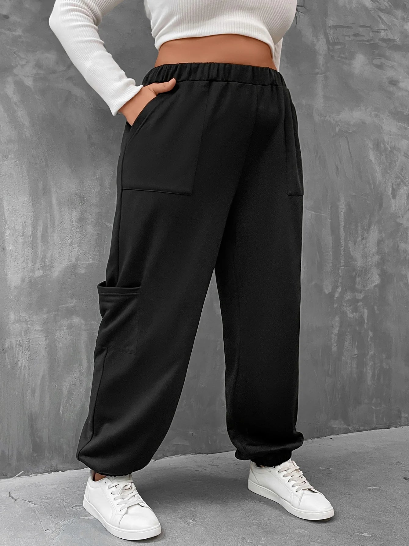 taglie forti Pantaloni sportivi monocolore con tasca a toppa