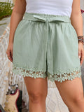 Taglie Forti Shorts con cintura con bordo di pizzo